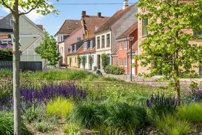 Hideaway Courtyard Lägenhet *