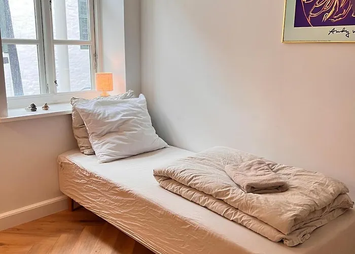 Апартаменты Hideaway Courtyard *