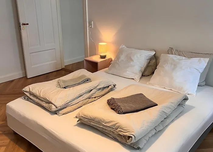 Апартаменты Hideaway Courtyard